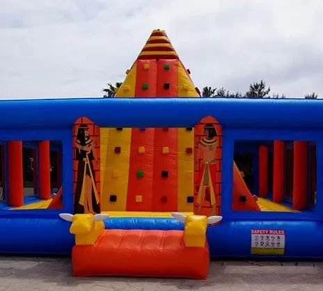 Alquiler de PIRÁMIDE ESCALADA hinchable