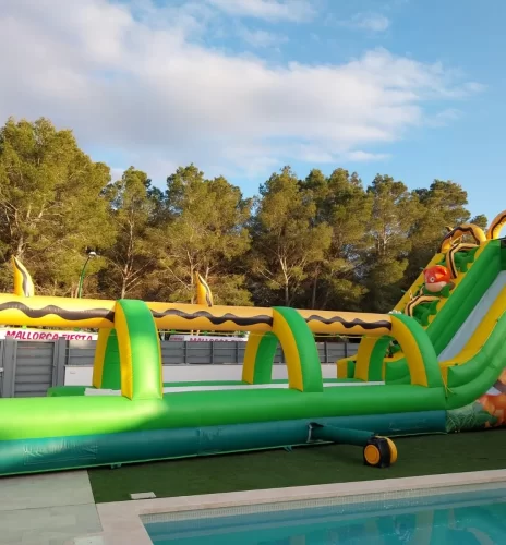 SELVAACUATICO alquiler de hinchables en Mallorca para fiestas