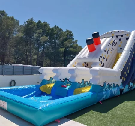 TITANICACUATICO alquiler de hinchables en Mallorca para fiestas