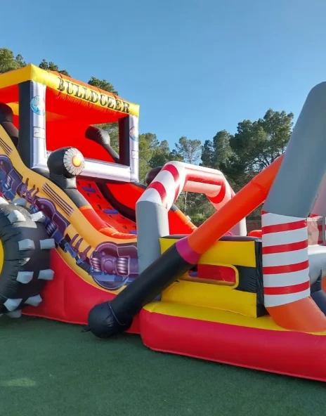 TRACTORBULLDOZER alquiler de hinchables en Mallorca para fiestas